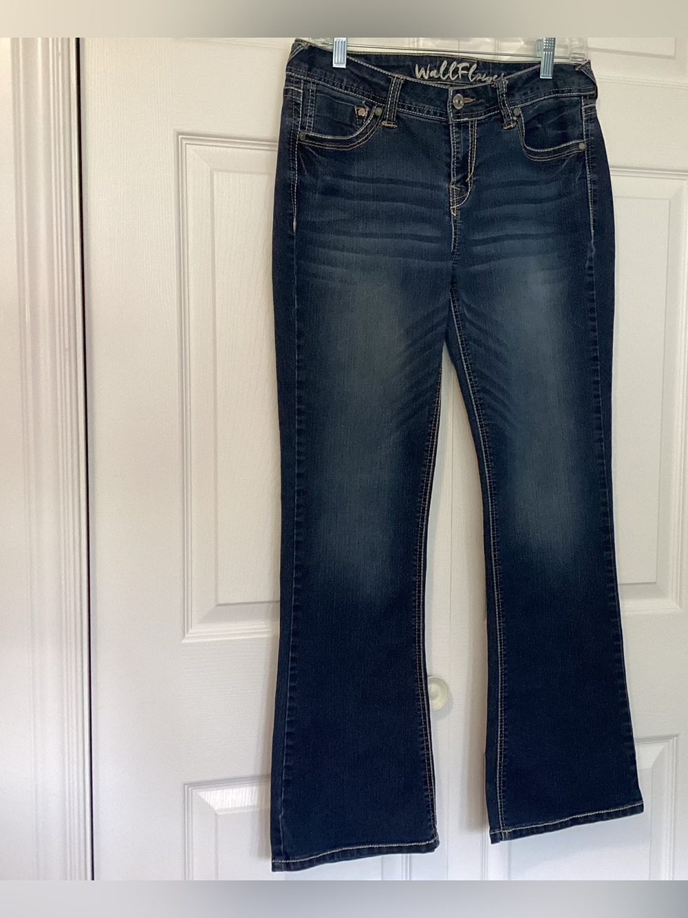Wallflower jeans, size 11, classic low rise, boot cut.